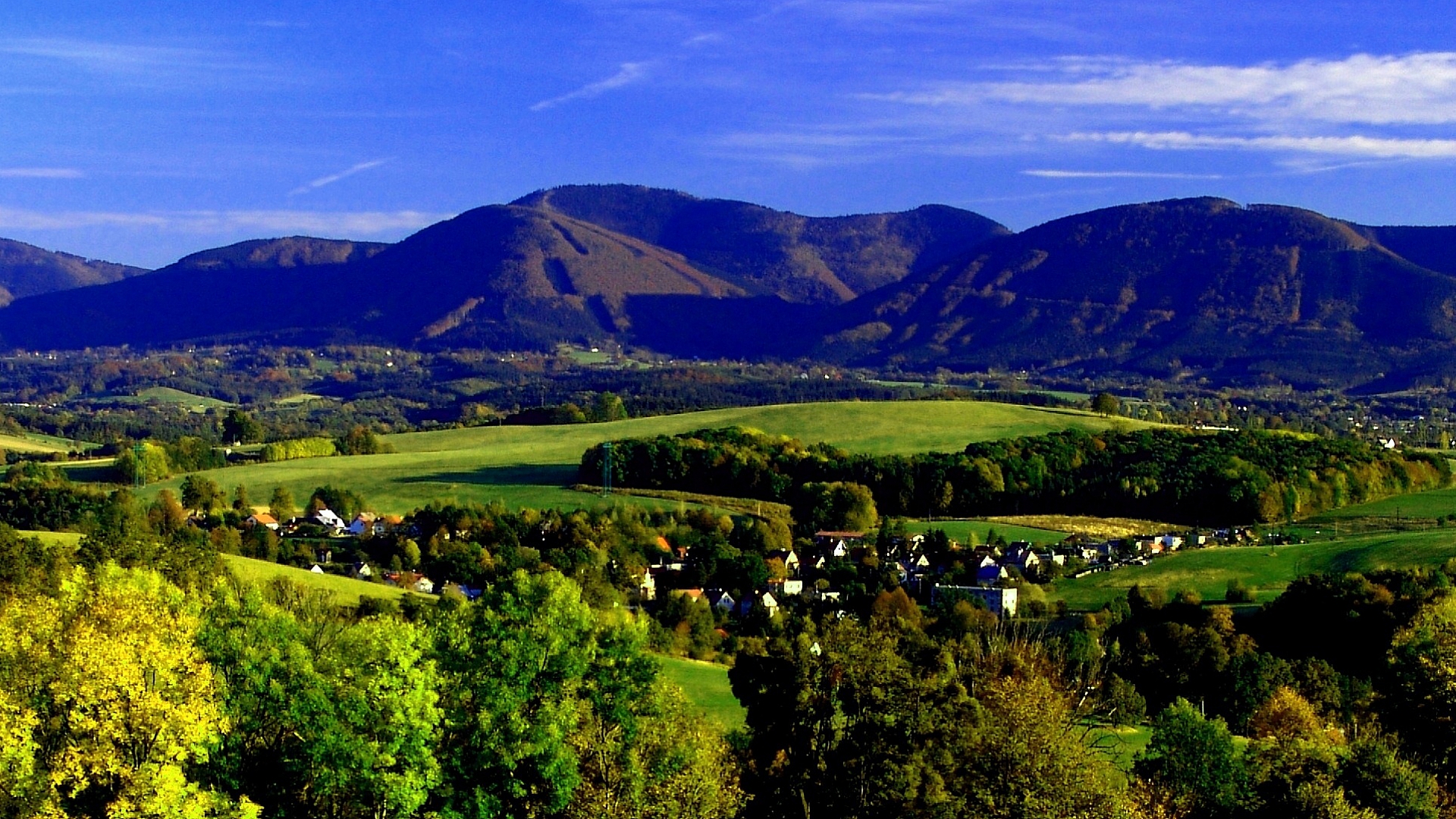Obec Tichá - Obec Tichá letní panorama
